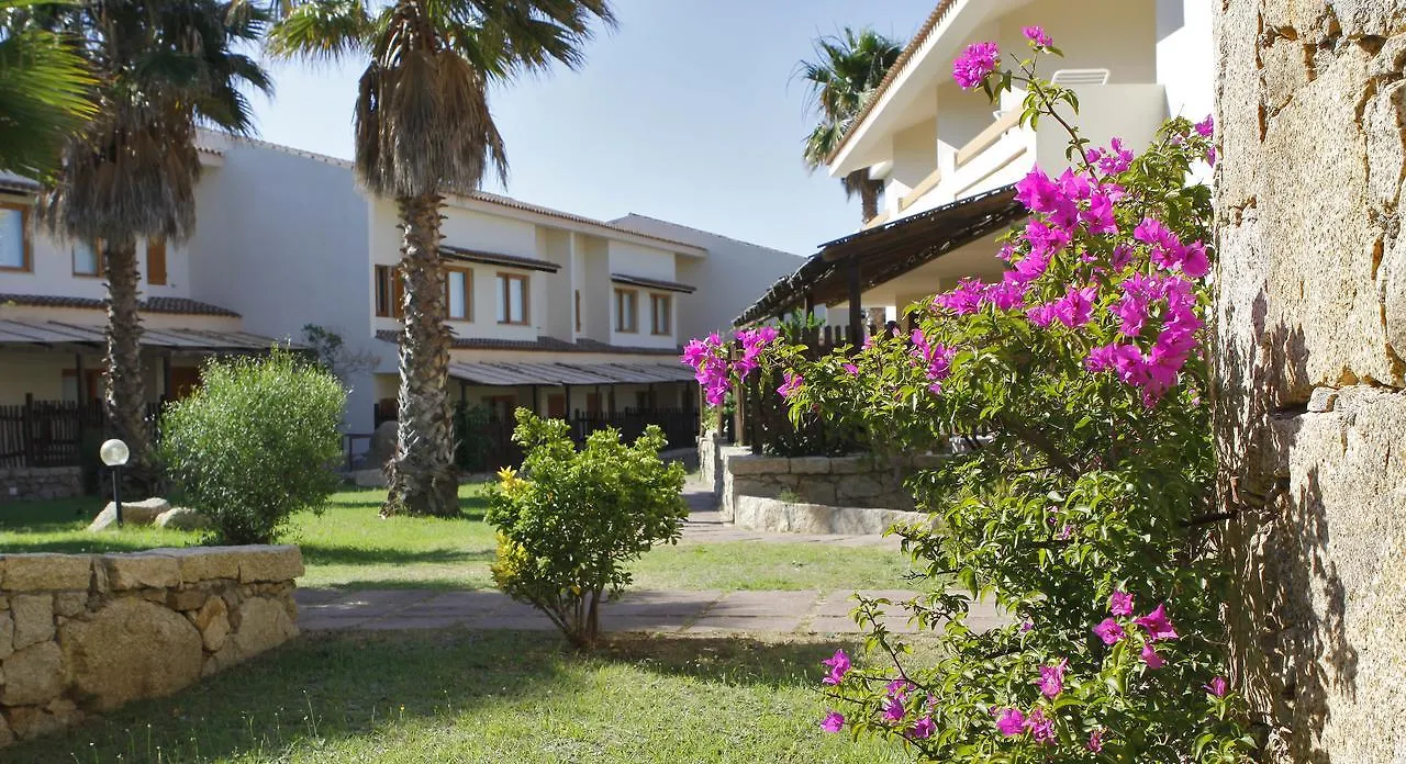 Club Esse Posada Beach Resort Palau